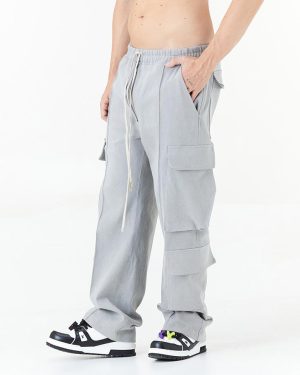 Pantalon Cargo Zip Jeans de culoare gri fabricat manual din material blug cu multiple buzunare pe suprafata sa